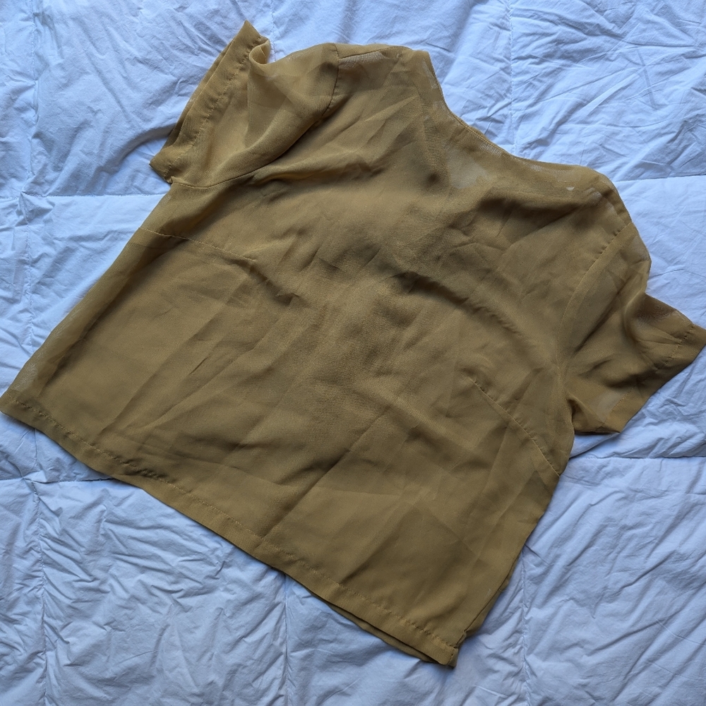 Tuesday Bassen chiffon top
